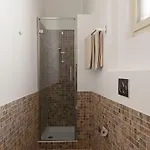 לינה וארוחת בוקר Ekoliving מילאנו
