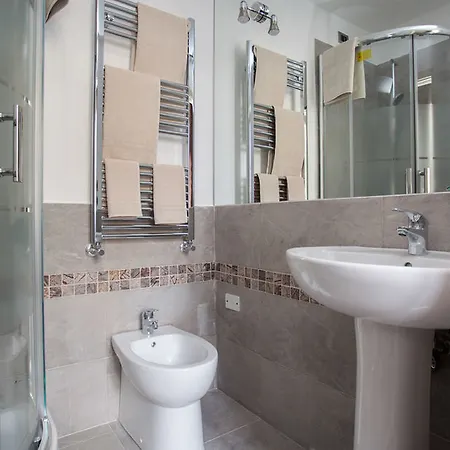 Ekoliving 3* Milán